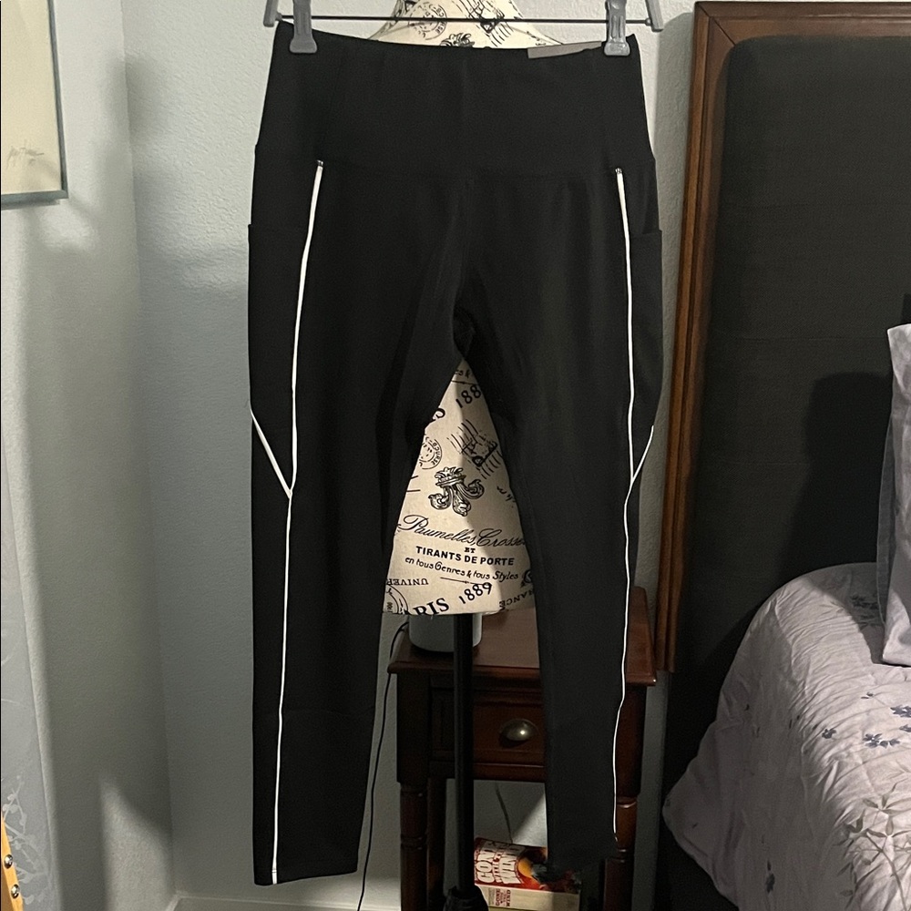 New York Laundry Black Leggings with White Accents